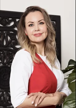 Емельянова Юлия